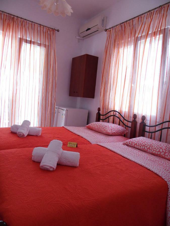 Four Seasons 1 Apartment Paralia Katerinis Bagian luar foto