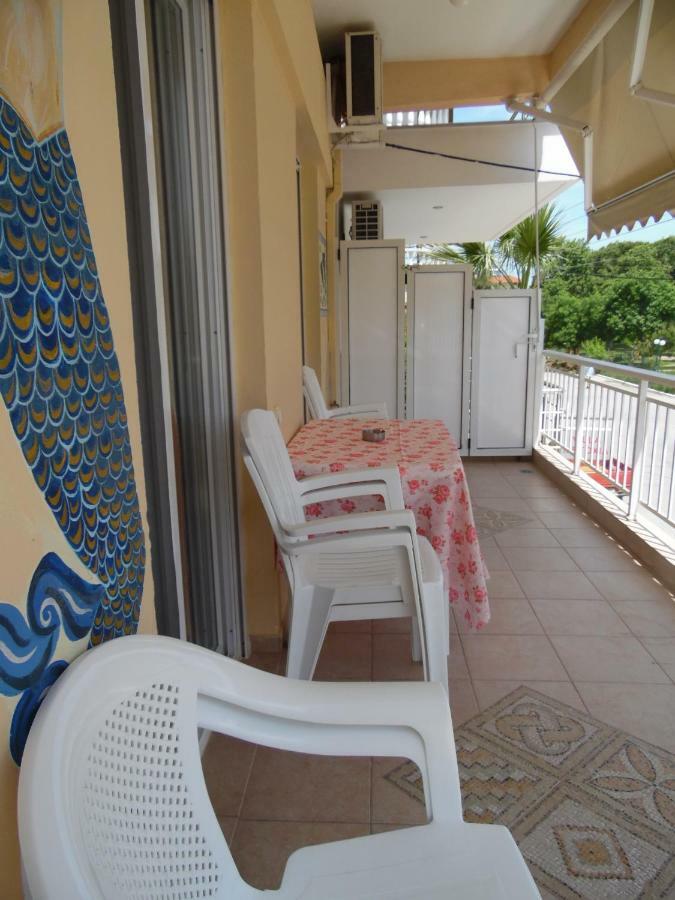 Four Seasons 1 Apartment Paralia Katerinis Bagian luar foto